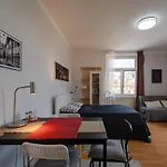 Comfortable Apartment In Prague 8 - Liben