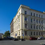 Comfortable Apartment In Prague 8 - Liben