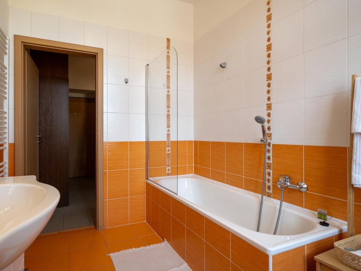 Appartamento Comfortable In 8 - Liben